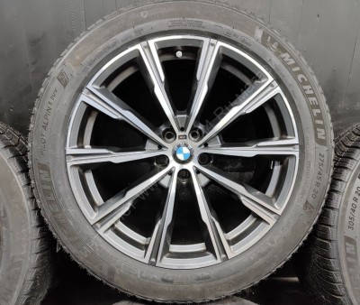 Оригинальные колеса R20 на BMW X5 G05 / X6 G06 (740 М-Стиль)